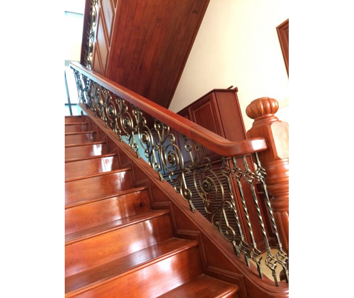 Cầu thang sắt Mỹ Nghệ Vinhome MDM03